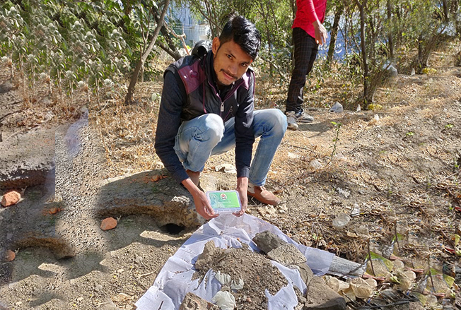 Kit used by Kuldeep